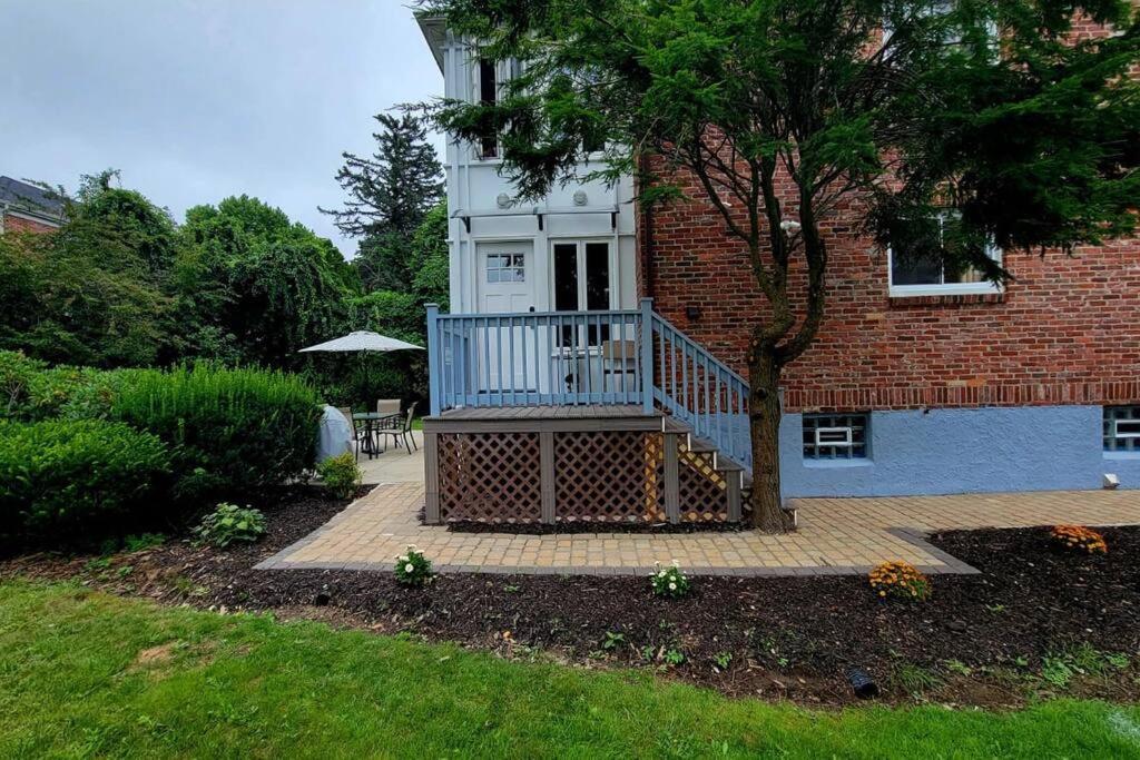 Unique & Peaceful Boston Home Экстерьер фото