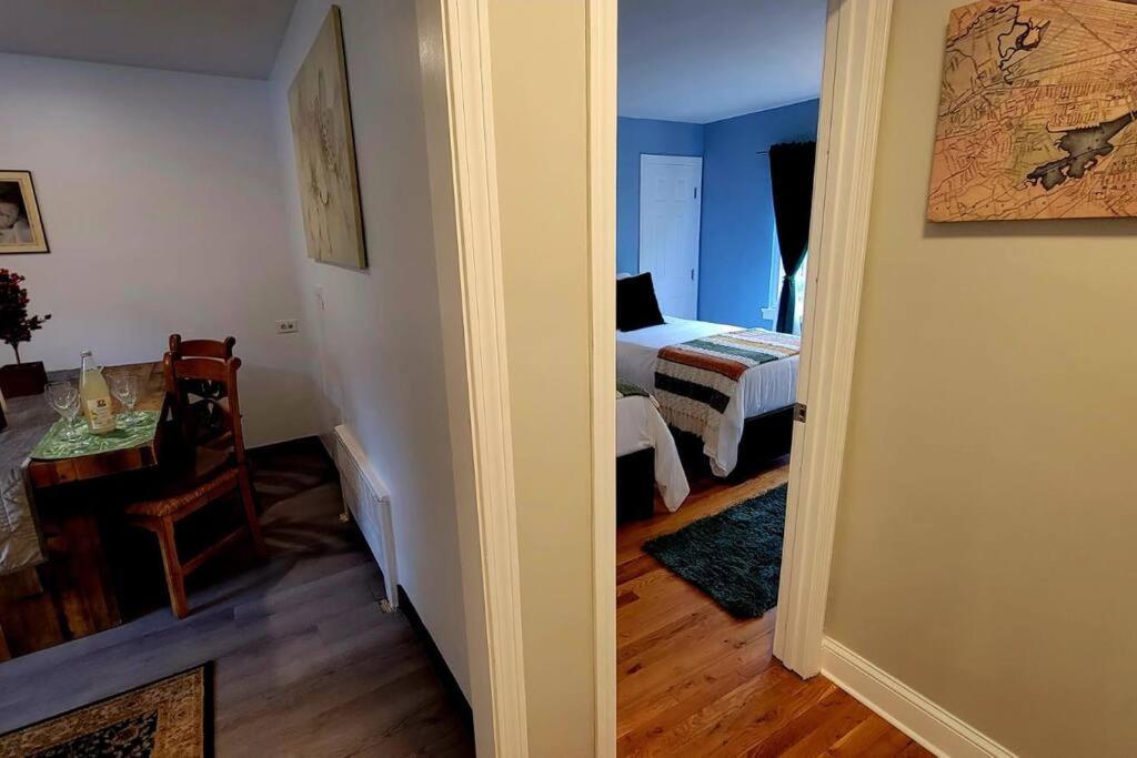 Unique & Peaceful Boston Home Экстерьер фото