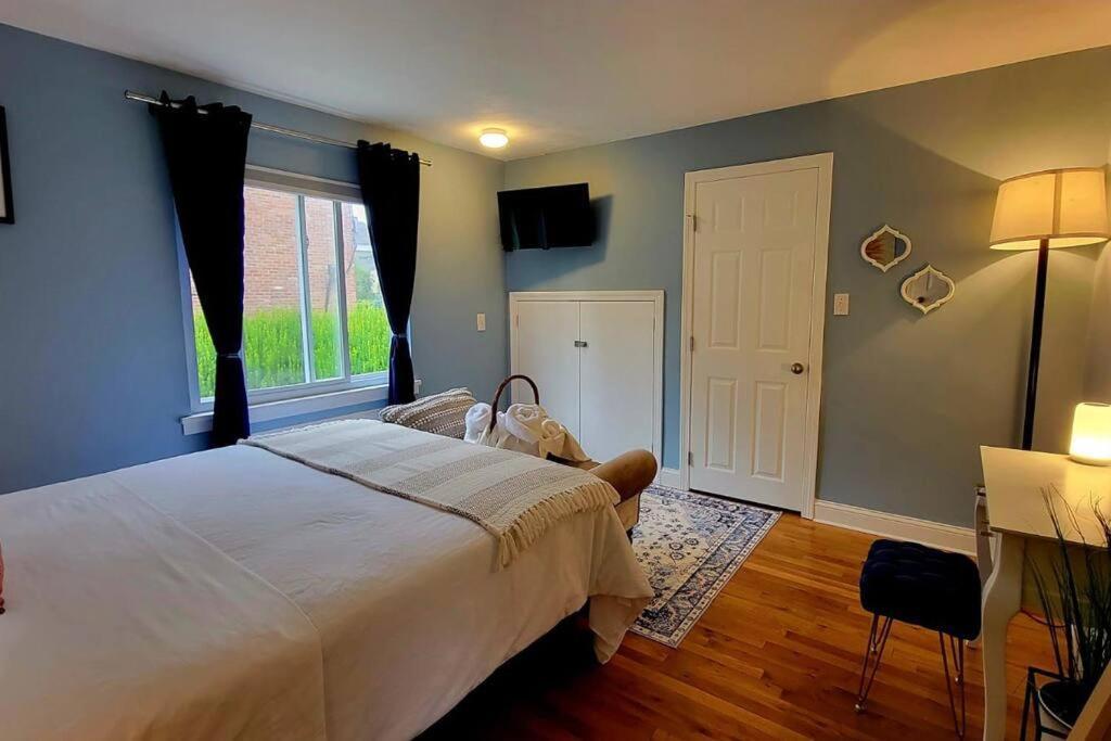 Unique & Peaceful Boston Home Экстерьер фото
