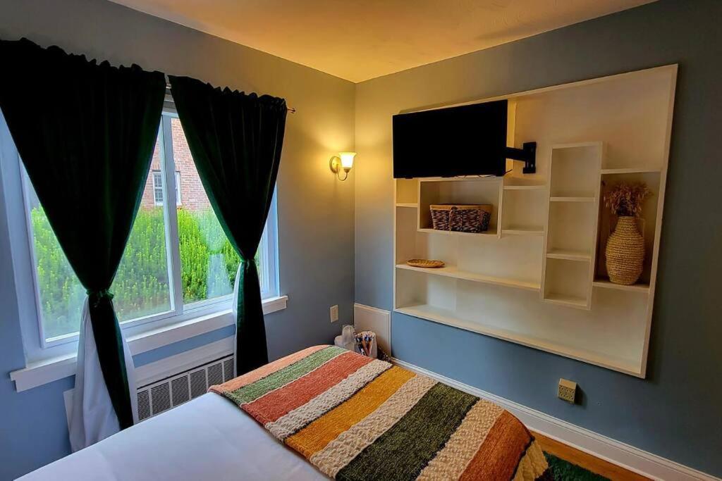 Unique & Peaceful Boston Home Экстерьер фото
